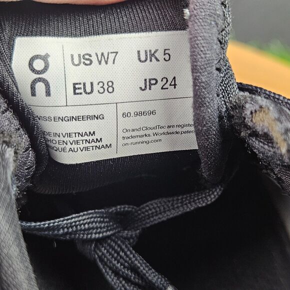 On Cloud X 3 Womens Size 7 Black Athletic Running Walking Shoes Sneakers *FLAWS* - Picture 13 of 15